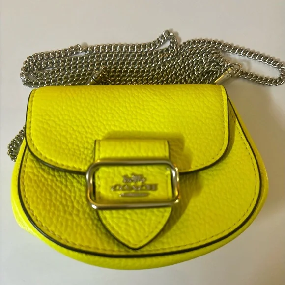 Coach Neon Green Mini Crossbody | Cancun Memories | Styled by Laura ❤️ - Picture 4 of 16